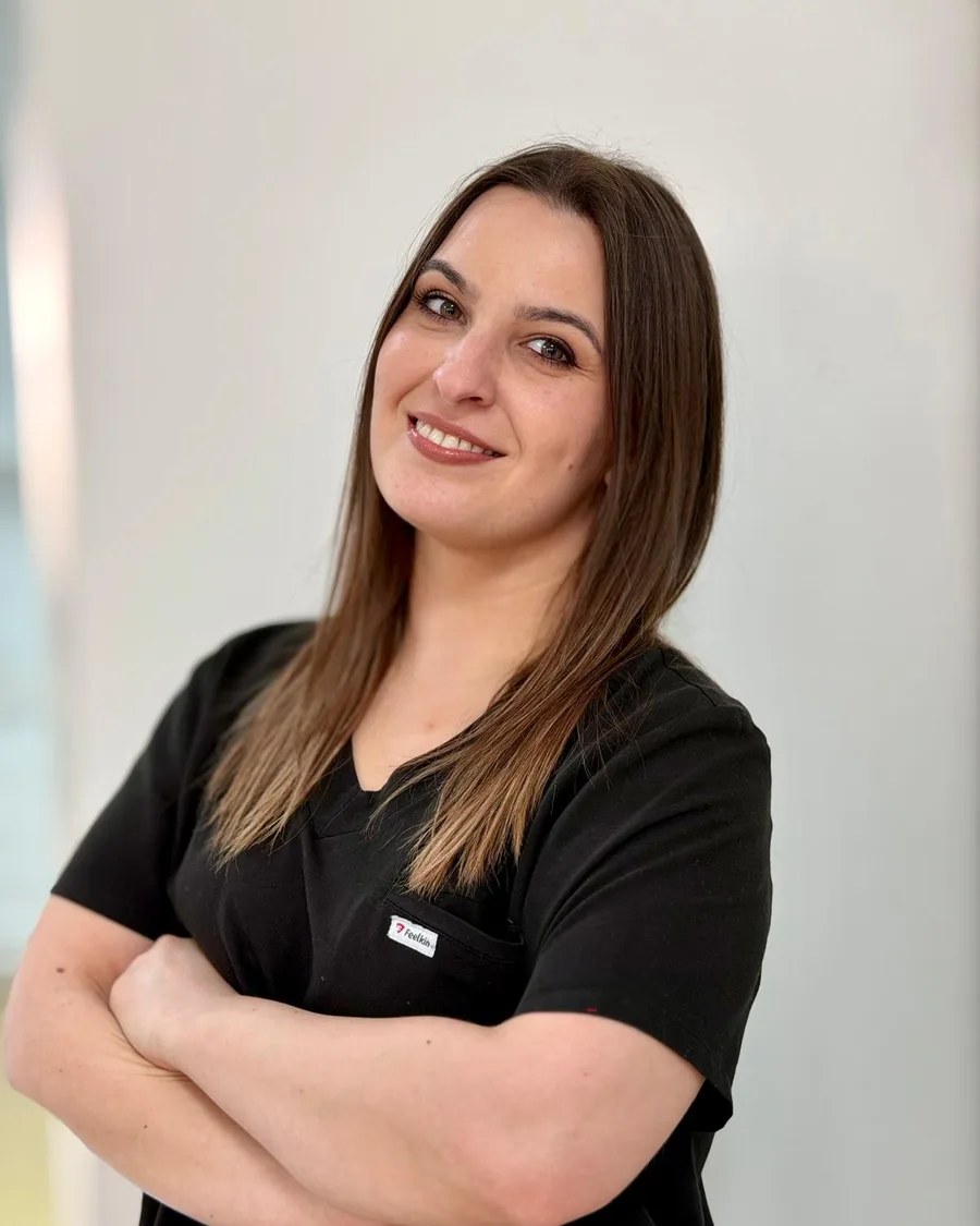 Dr. Petrache Maria, medic specialist chirurgie stomatologică și maxilo-facială, Sector 3 București